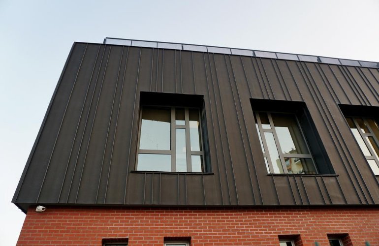 Joint debout VMZINC® avec largeurs variables